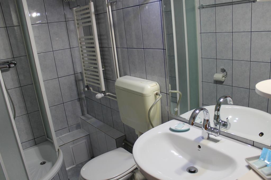 News Apartment Bukarest Rum bild